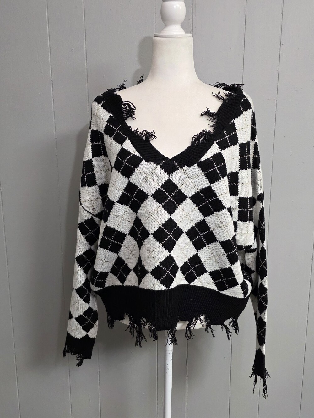 Just Polly New York Black & White Cropped Sweater Size L